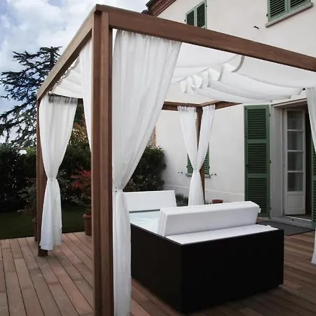 Relais San Maurizio Отель Санто-Стефано-Бельбо